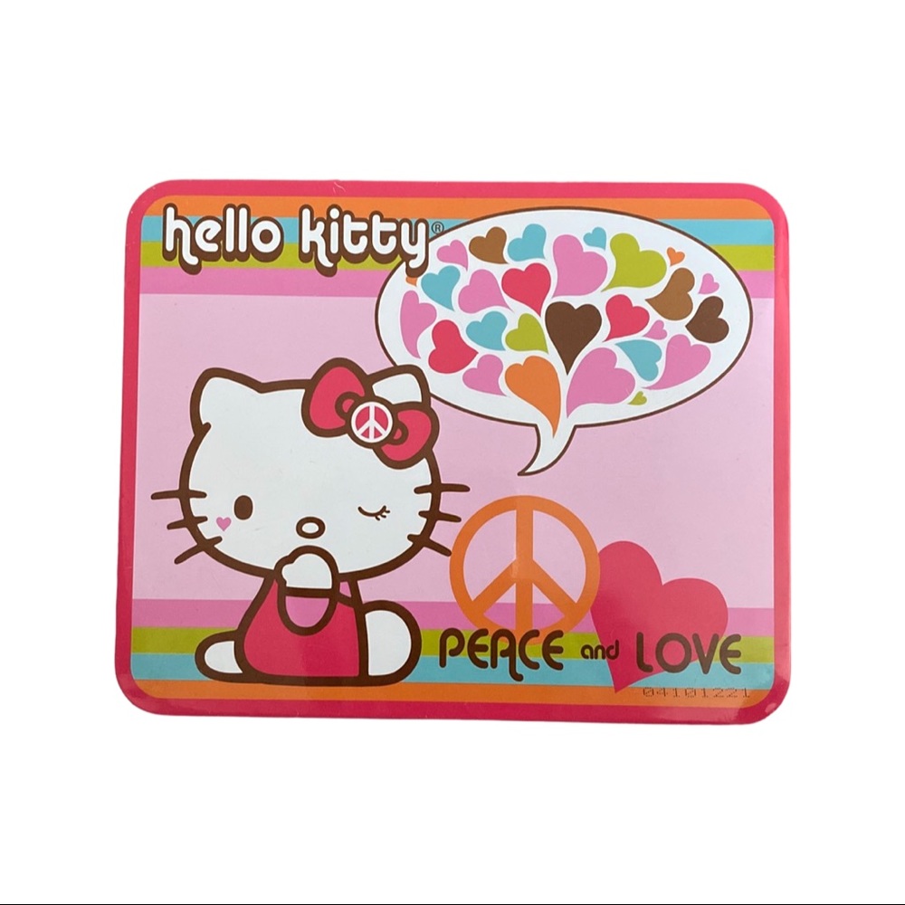 Pressman Hello Kitty Peace and Love  2010 Lunch Box